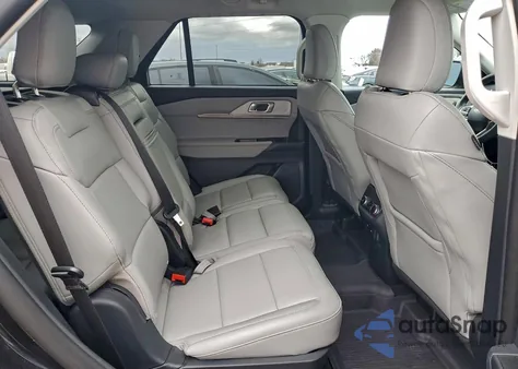 2025 Ford Explorer Active z USA, uszkodzony, nr VIN 1FMUK8DH9SGA65428